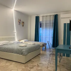 Borgo Autonomous , Aeroporto di Catania Fontana Rossa Italia
