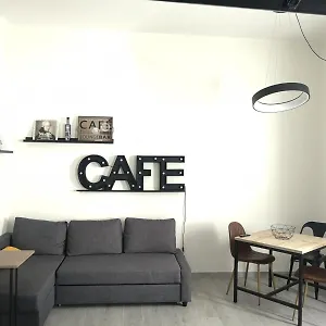 Appartamento Aj Lux, Aeroporto di Catania Fontana Rossa